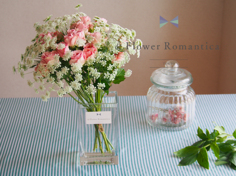 4月のお花定期便 バラとレースフラワーのブーケ をお届けしました Flower Romantica アンドフラワーロマンティカ